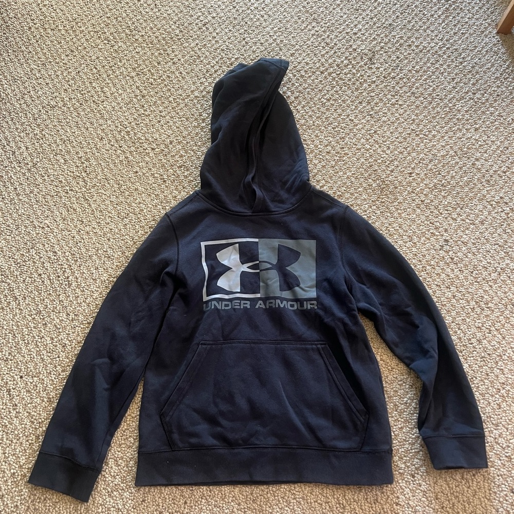 Kids under Armour black hoodie size small